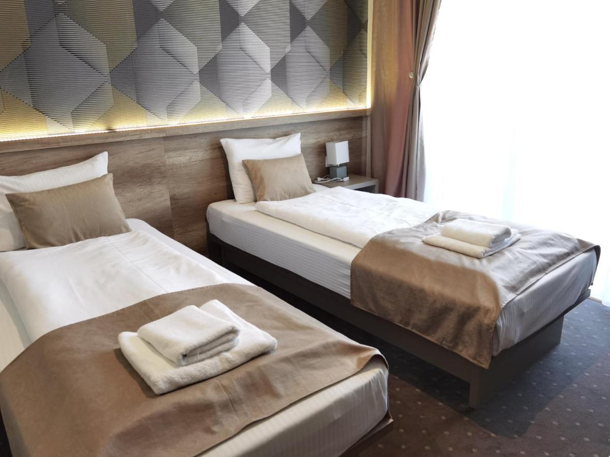 Student Hotel Mostar Esterno foto