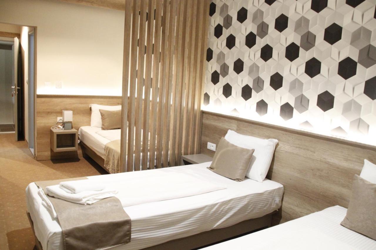 Student Hotel Mostar Esterno foto