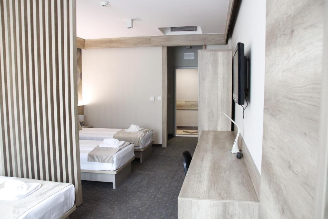 Student Hotel Mostar Esterno foto