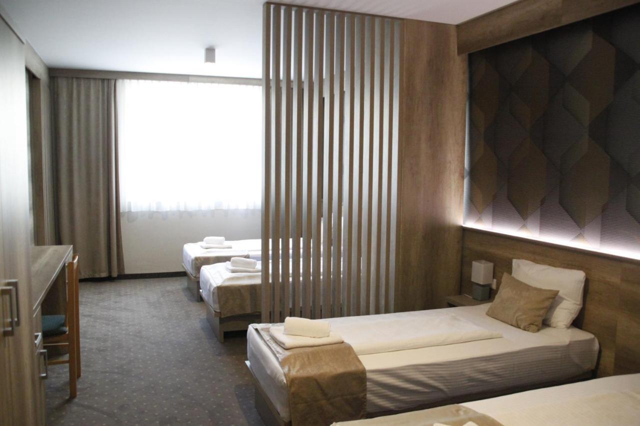 Student Hotel Mostar Esterno foto